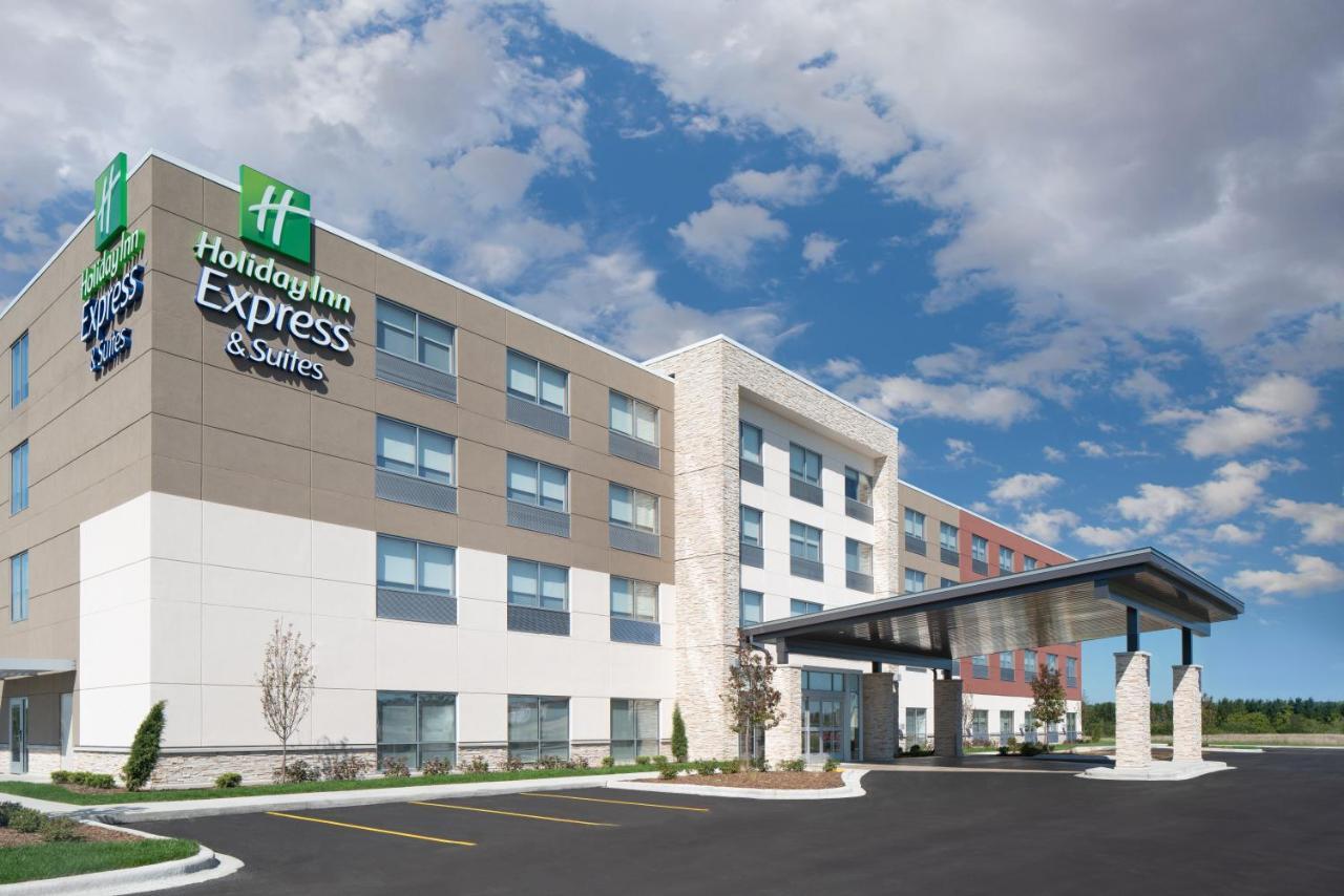 Holiday Inn Express & Suites - Elkhorn - Lake Geneva Area By Ihg Extérieur photo